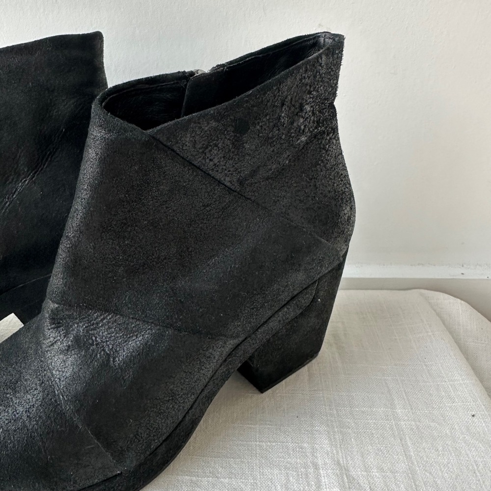 Eileen Fisher Black Suede Platform Block Heel Ankle Boots Women's Size 10 - Picture 7 of 9